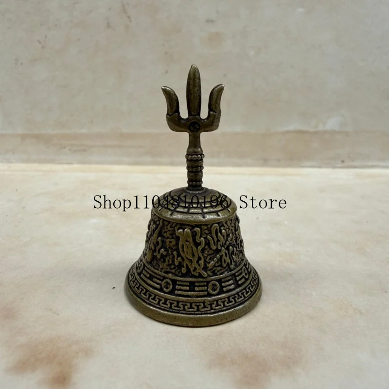 Antique-style, thick brass, diamond-shaped, three-pronged bell ornament, Tai Chi hand-cranked three-clear bell, home decor craft