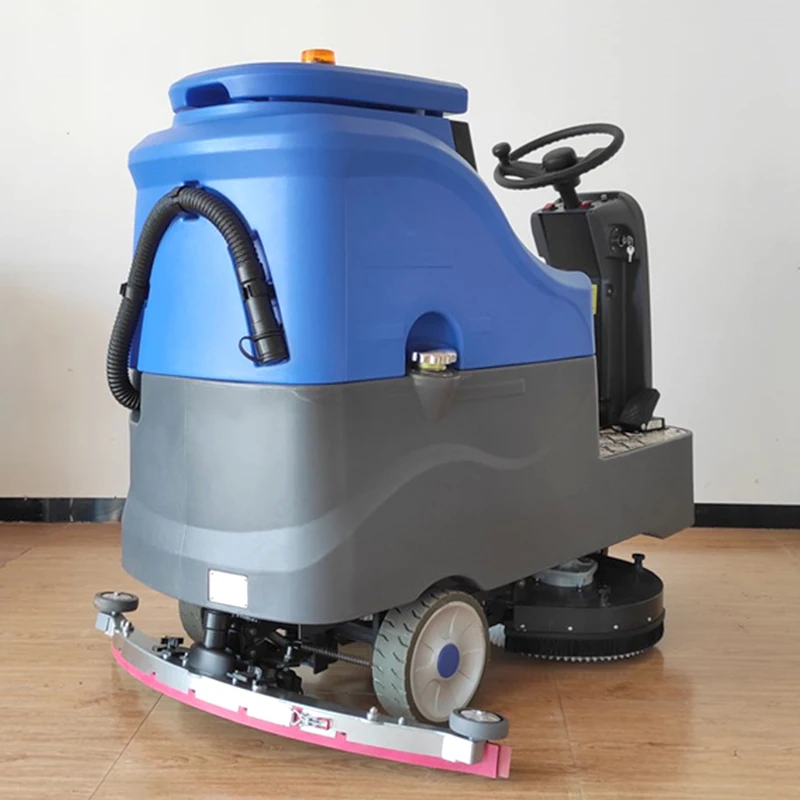 Lavapavimenti portatile Spazzatrice per sedili elettrica affidabile Walk-Behind Macchina per la pulizia alimentata a batteria in nuova condizione