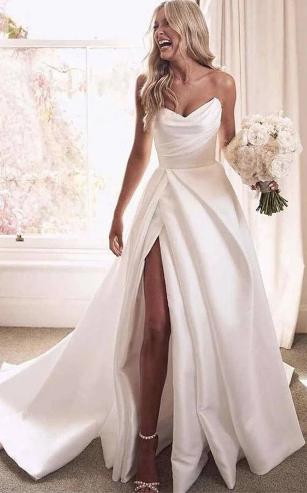 Customized 2025 Pleat Satin Satin Sweetheart Split A-Line Button Wedding Dresses Princess Bride Gowns Women Vestido De Noiva