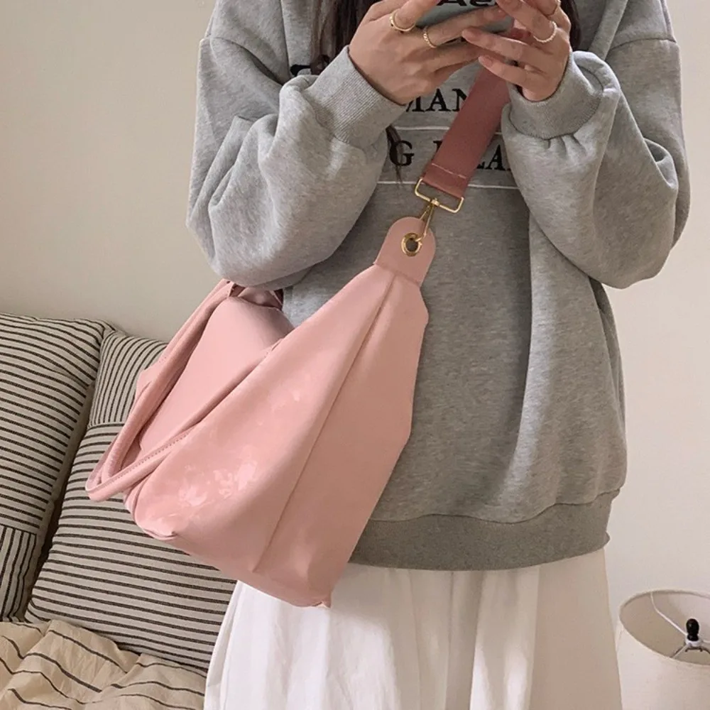 حقيبة سفر ذات سعة كبيرة للنساء خفيفة الوزن لتخزين رحلات العمل واللياقة البدنية في الهواء الطلق ومتينة ومقاومة للماء #3