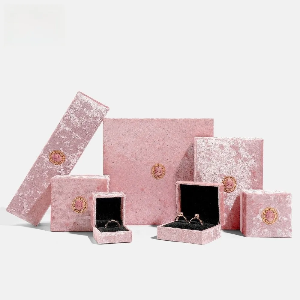 Retro Velvet Jewelry Box Pink Earrings Wedding Ring Display Case Bracelets Storage Box Valentine's Day