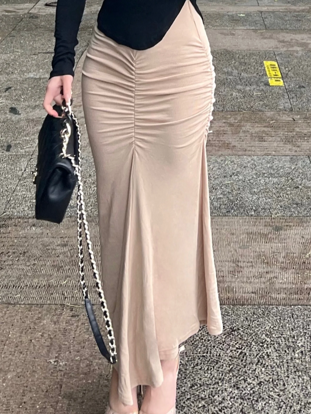 

2024 Spring/summer New Korean Version Cinching Waist Tight Solid Slim Wrap Hip Casual Versatile Fishtail Long Skirt MSPR