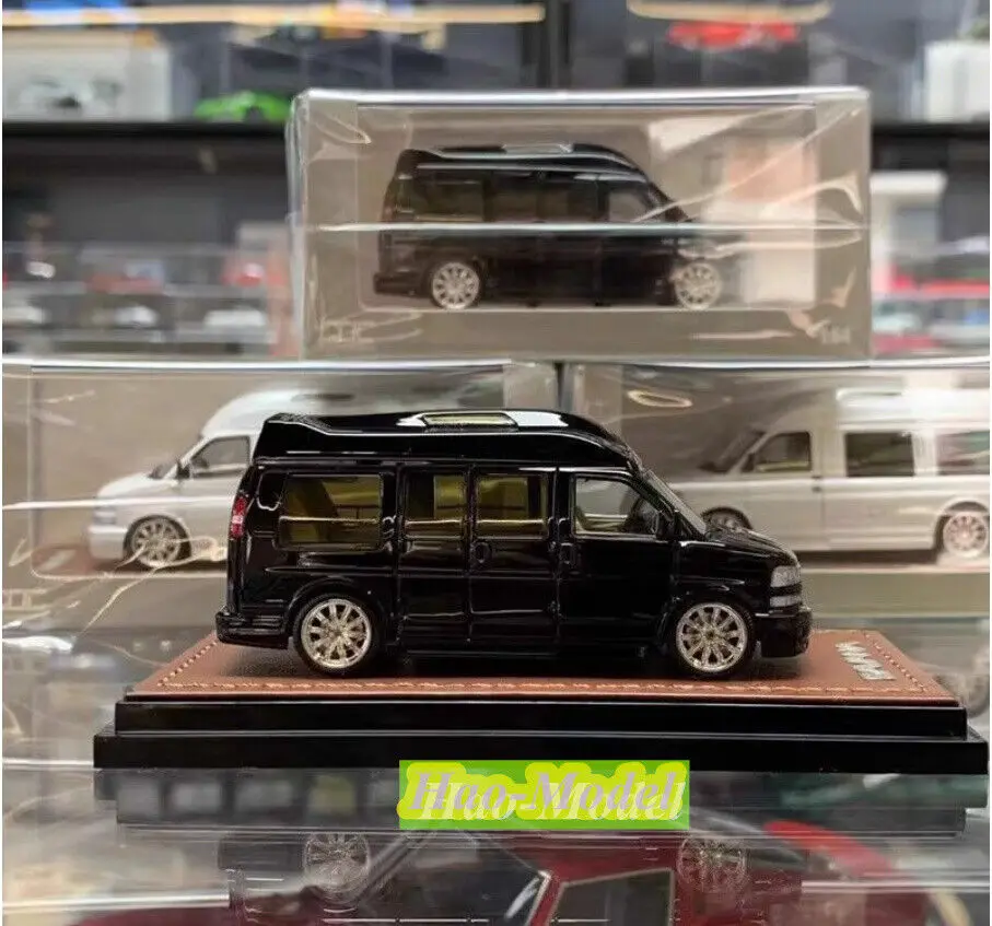 GOC-Alloy Metal Diecast Car Model para GMC SAVANA SUV, Coleção Display Ornamentos, Presentes de Aniversário Meninos, Hobby Display, Branco e Preto, 1:64