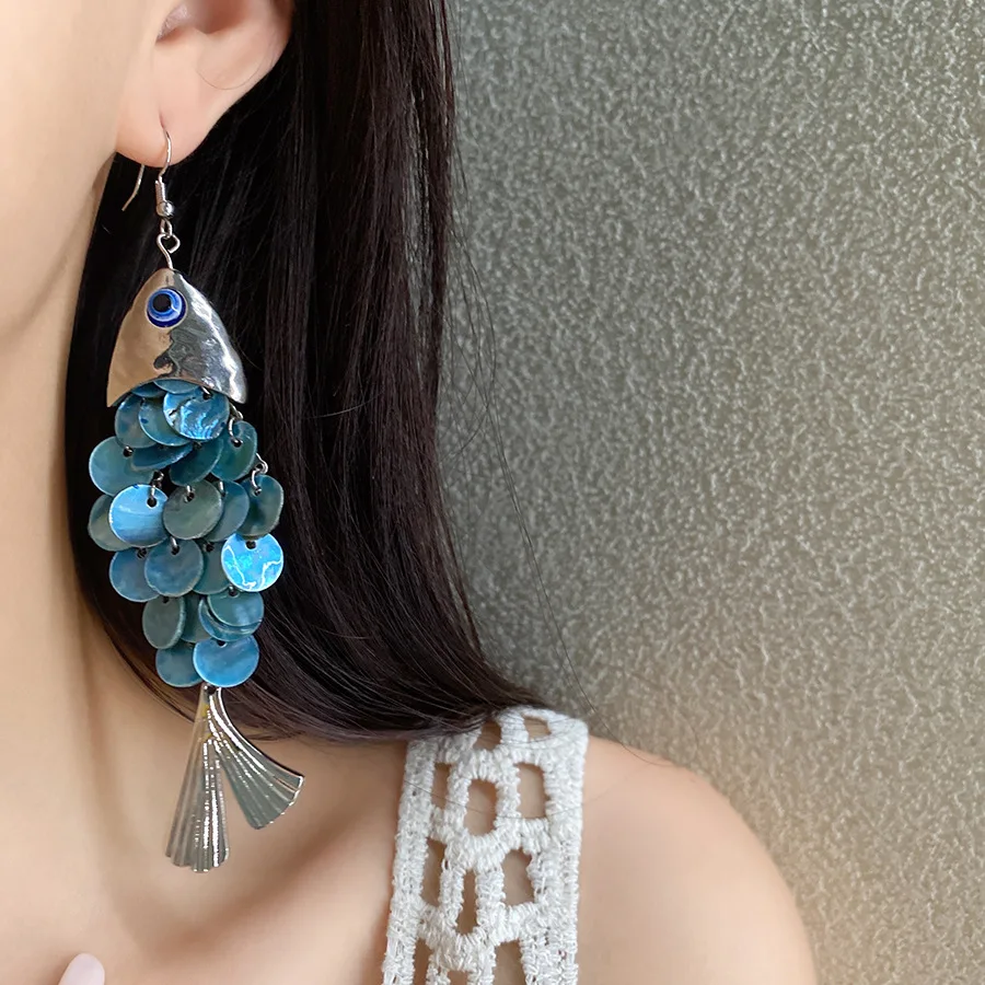 جولة الطبيعية شل استرخى أقراط رواية المحيط الأسماك شكل طويل شرابة انخفاض القرط للنساء سحر الأذن السنانير مجوهرات الحفلات K1