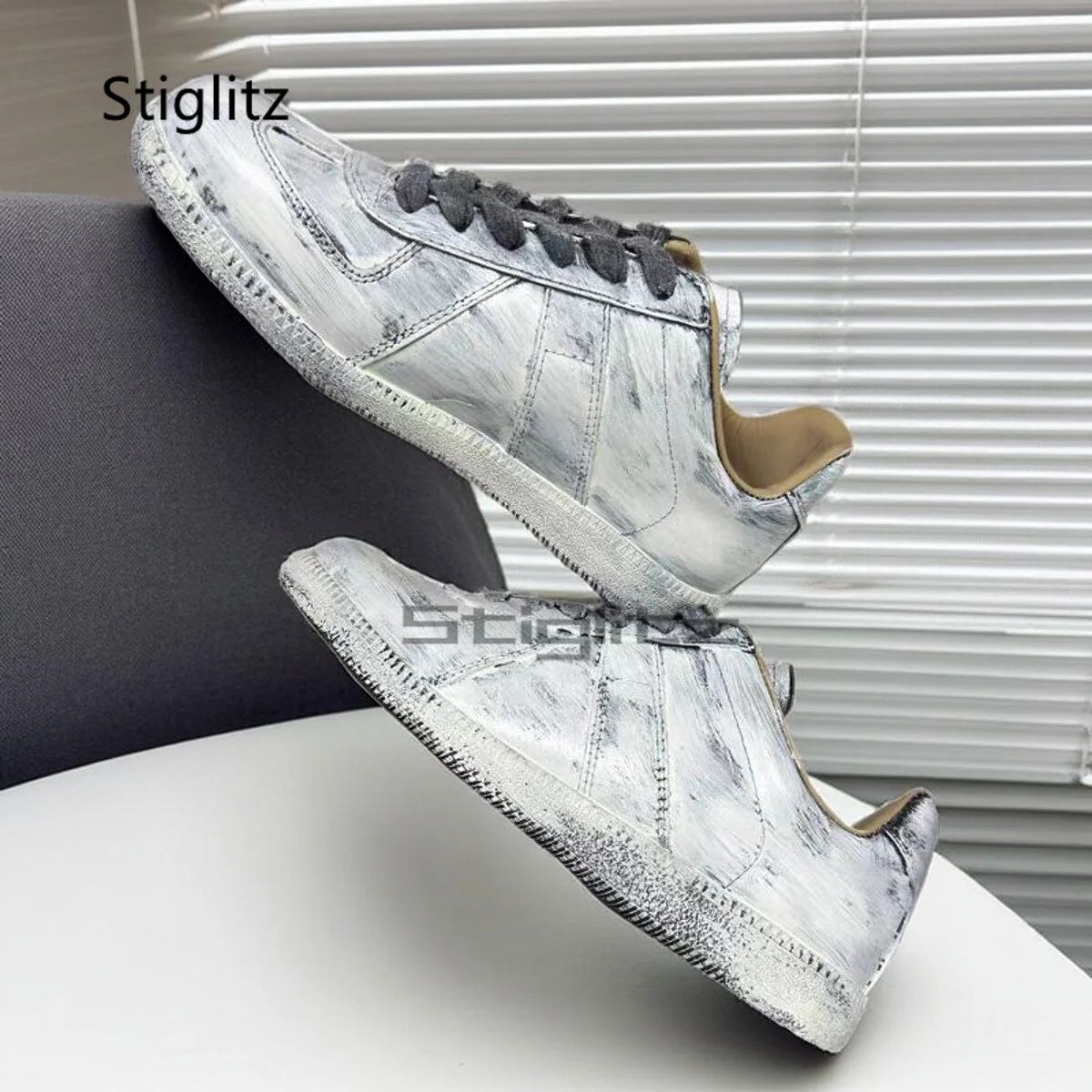 

Suede Leather Patchwork Casual Sneakers for Women Men Spring Autumn Round Toe Lace Up Flats Outdoor Training Couple Sports Shoes