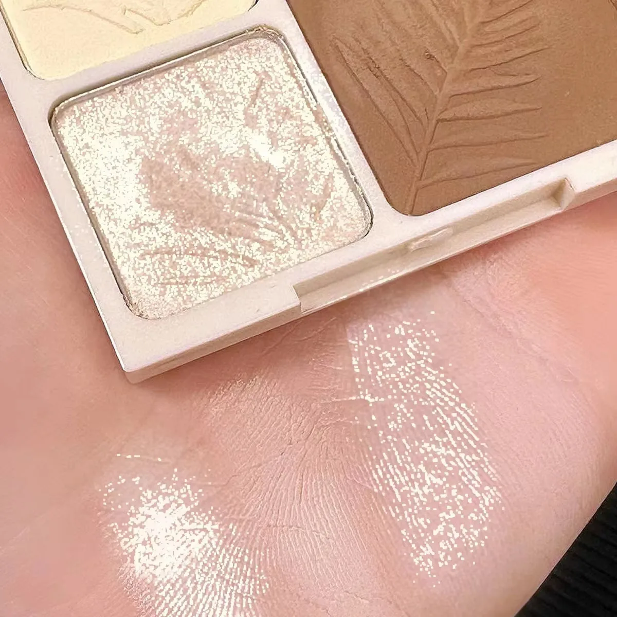 1/2PCS Four Color Retouching Plate Long-Lasting Matte High Gloss Color Palette Waterproof And Essential For Makeup And Holding