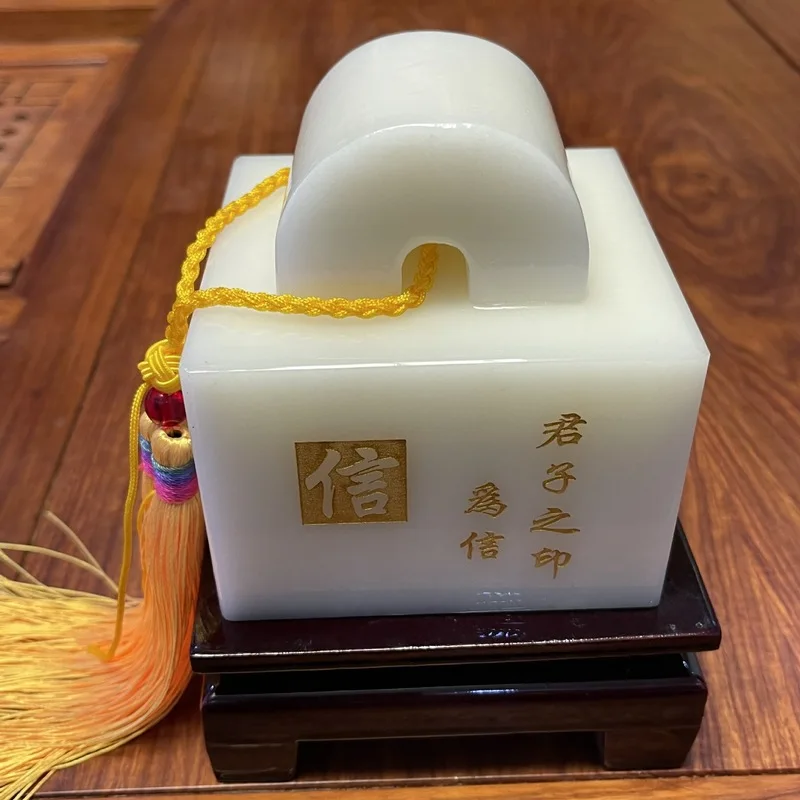 Wholesale of white marble engraved seals, Afghan white jade dragon seal, stone ornaments, calligraphy seals, free name engraving