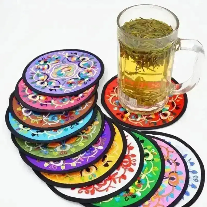 4Pcs Colorful Embroidered Cloth Coasters Random Color Fashion Design Home Desktop Coffee Cup Mat Dining Table Decor Supplies