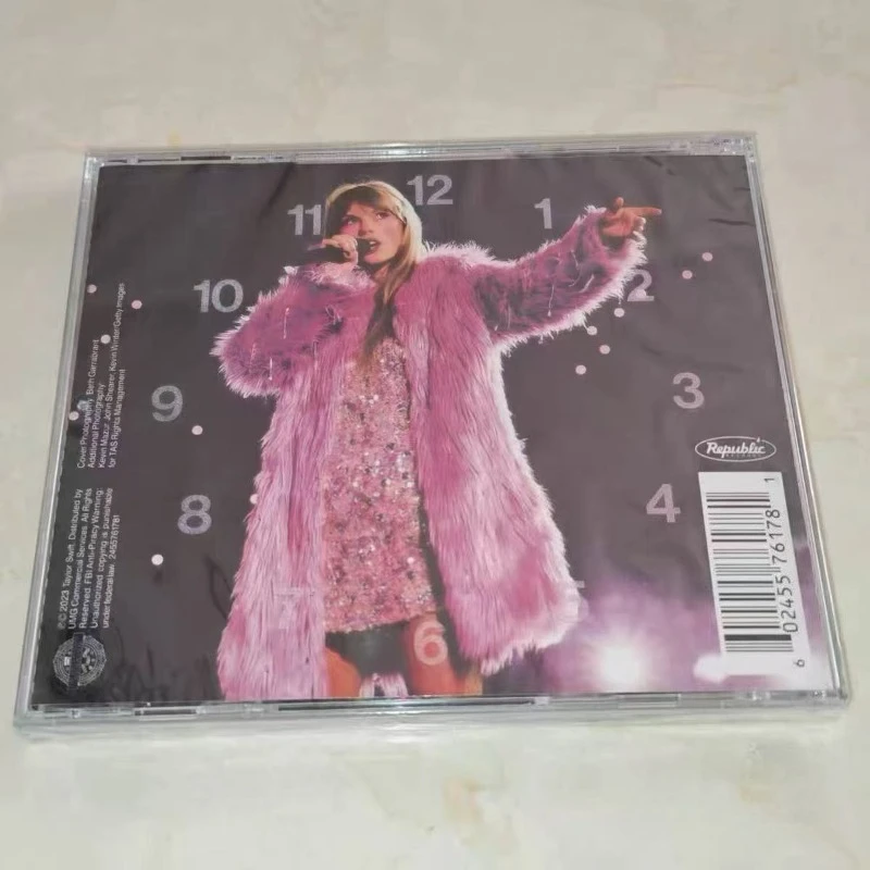 

Музыкальный альбом в формате CD: оригинальные саундтреки для автомобиля, музыкальные учебные пособия, коллекционные предметы и сувениры