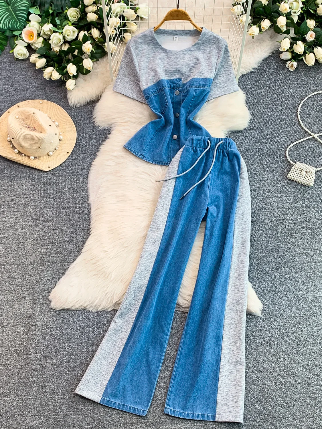 

New Popular Denim Patchwork round Neck T-Shirt Top with High Waist Wide Leg Pants Two Piece Set Slimming Effect Women's Fashion