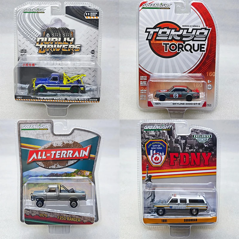 

Greenlight 1:64 C-30 Dual Wreckout Truck All-terrain K5 Blazer Silverado Green Machine Alloy Die Casting Model Collect Ornaments
