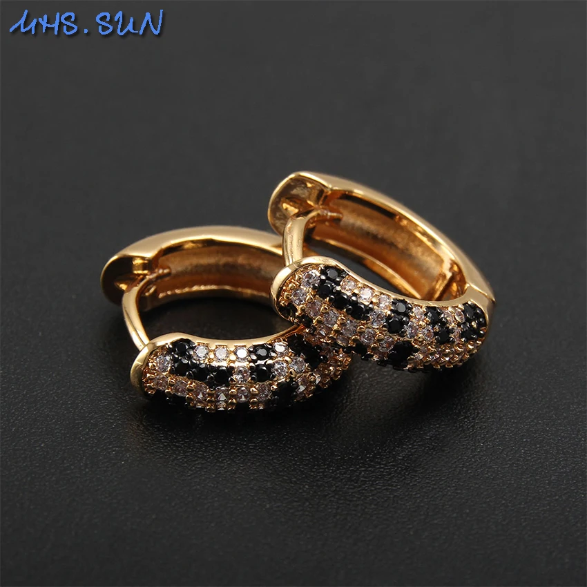 Women's Retro Leopard Python Pattern Zircon Round Hoop Earrings