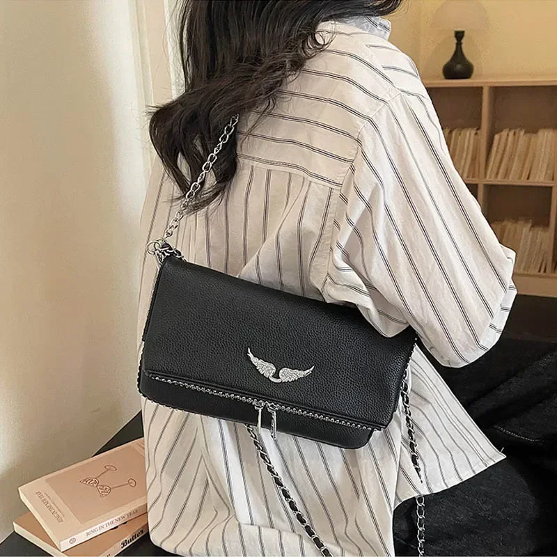 Bolso de hombro y bandolera de moda 2026, bolso cuadrado pequeño con alas para mujer, monedero pequeño y bonito, bolso de mano versátil y elegante