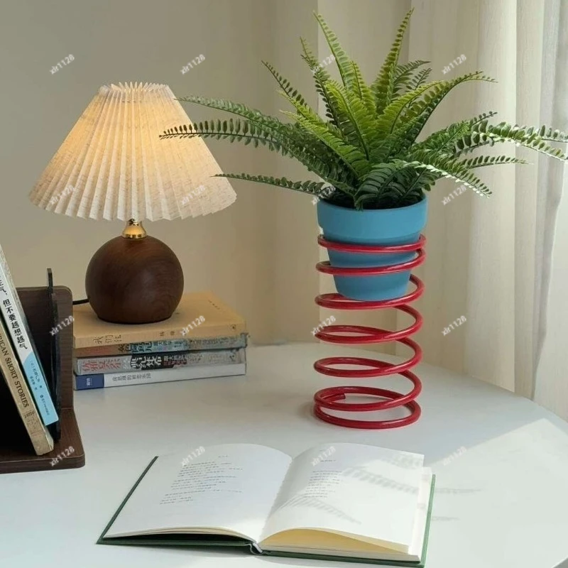 

Dopamine Metal Plant Rack, Geometric Spring Structure, Desktop Flower Holder for Indoor Decor