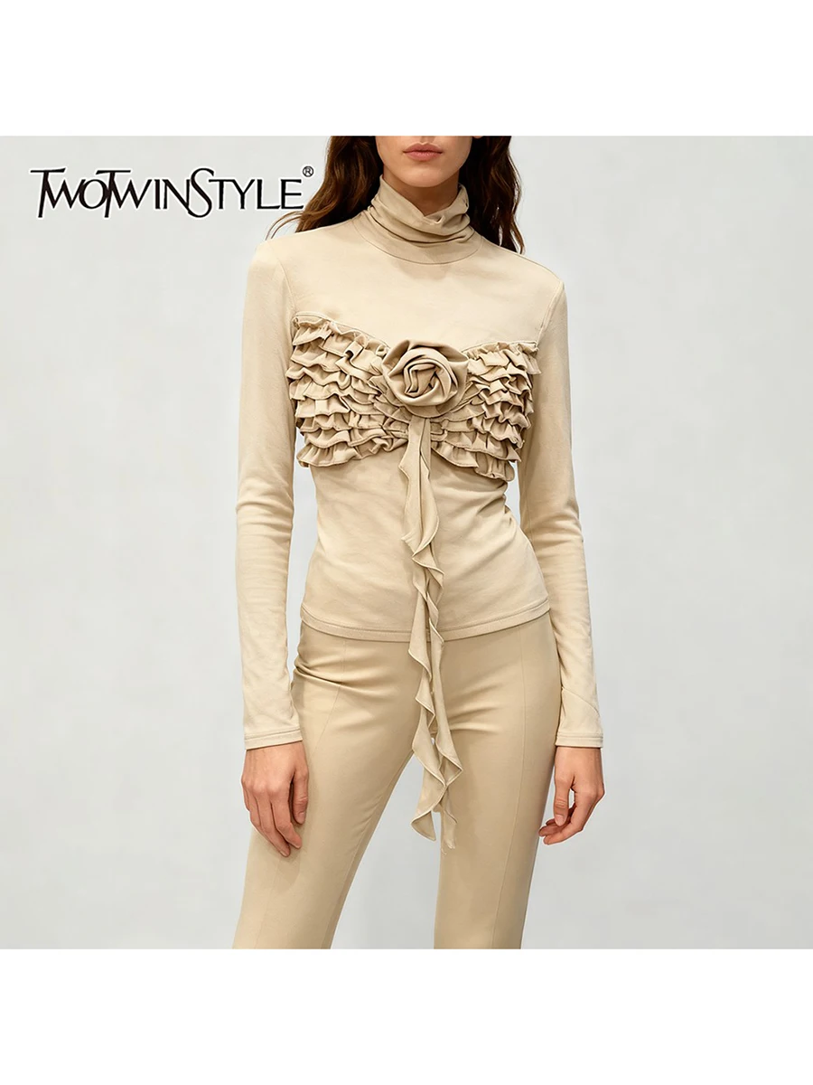 

TWOTWINSTYLE Модные футболки для похудения со сращенными грибками и складками для женщин, футболка с высоким воротом и длинными рукавами в стиле пэчворк, женская футболка с 3D цветами