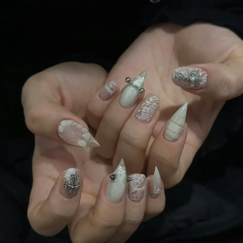 

10Pcs Short Stiletto Press on Nails White Lace Print Y2K Spice Girl Cat Claw Shape Full Cover Nube Handmade Fake Nail Tips