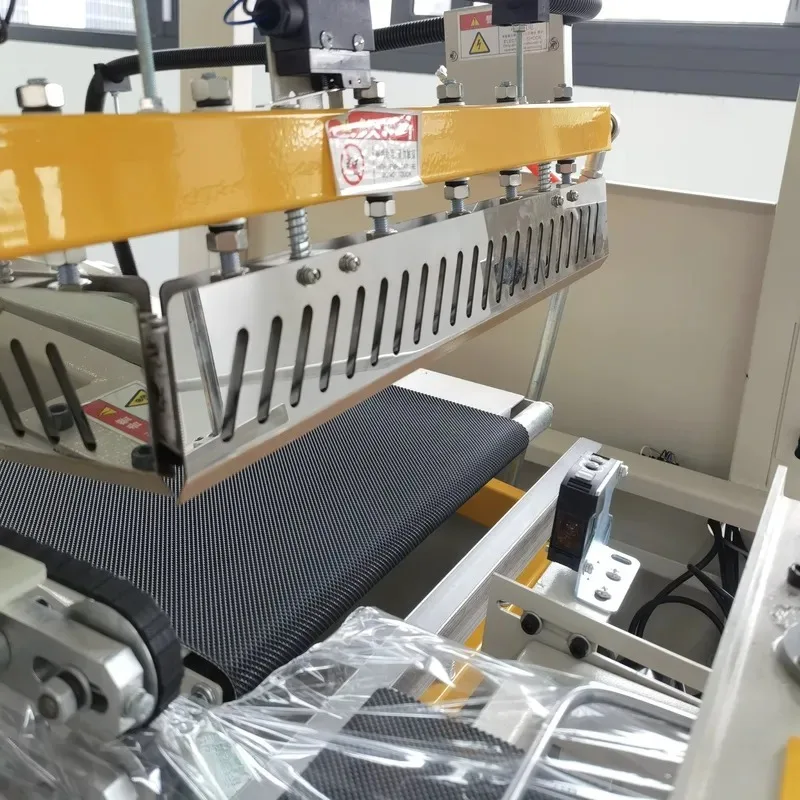 2026 Hot Sale Suitcase Box Airport Luggage Sealing Wrapping Machine Luggage Shrink Packing Machine