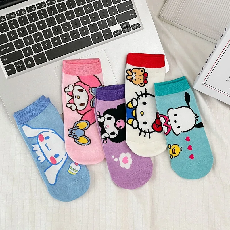 

5 Pairs Adult Sanrio Hello Kitty Socks Spring Fall Combed Cotton Socks Women's Warm Short Socks Gifts Average Size 18-40 Years