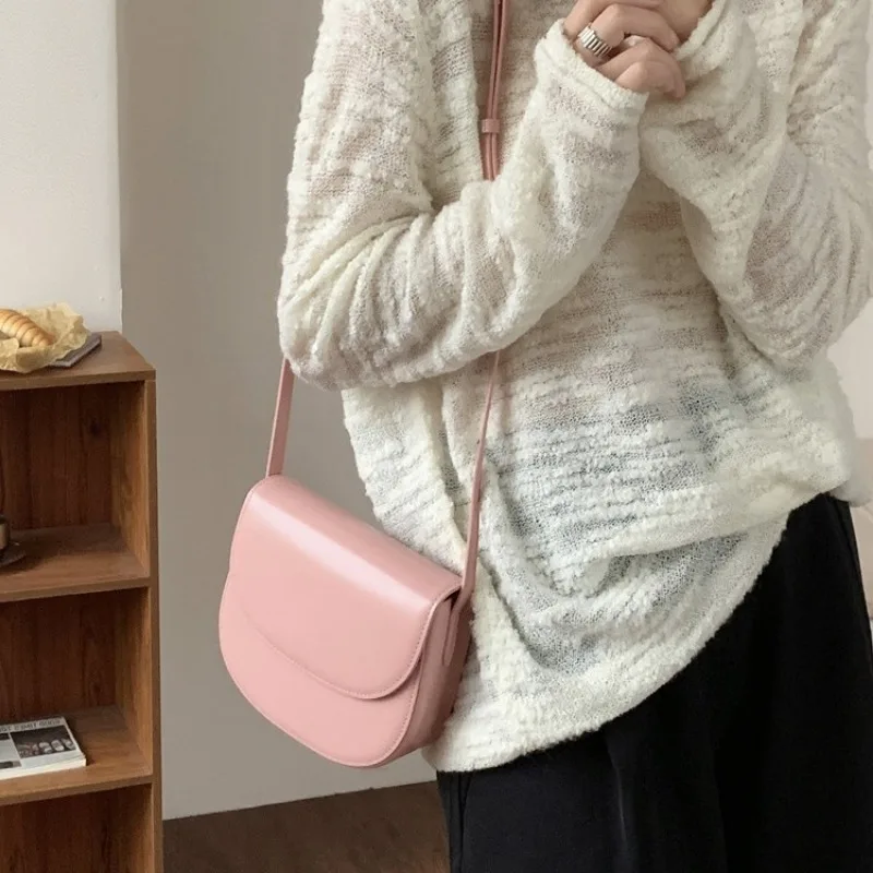 

Niche Bag Women's High-end Simple Temperament 2024 New Commuter Versatile Single Shoulder Crossbody Women's Bag