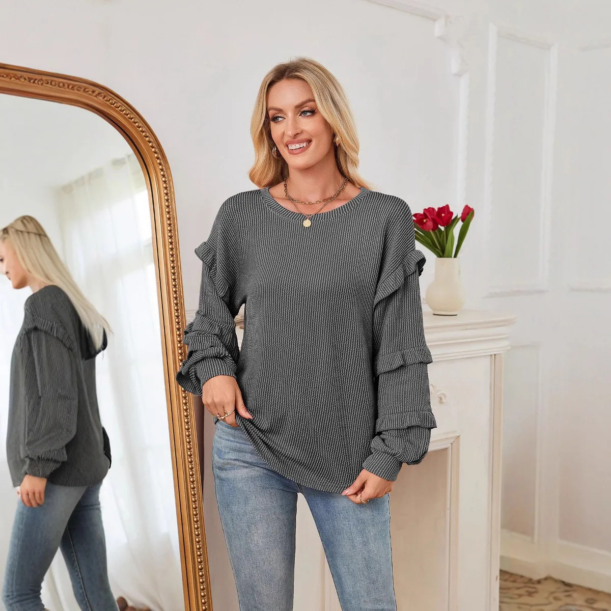 

Fmxires European American New 2025 Autumn and Winter Women's New Casual Loose Round Neck Lantern Sleeve Long Sleeve