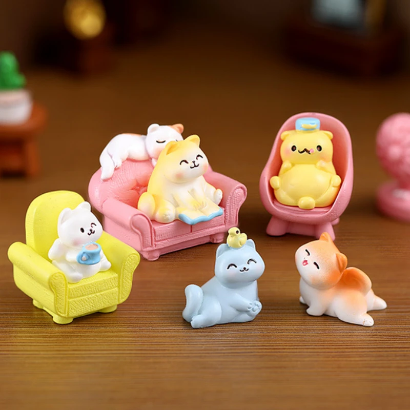 

Miniature Model Cute Cat Small Sofa Furniture Ornaments for Home Decor Kawaii Kitten Desk Accessories Room Decoration Gifts New
