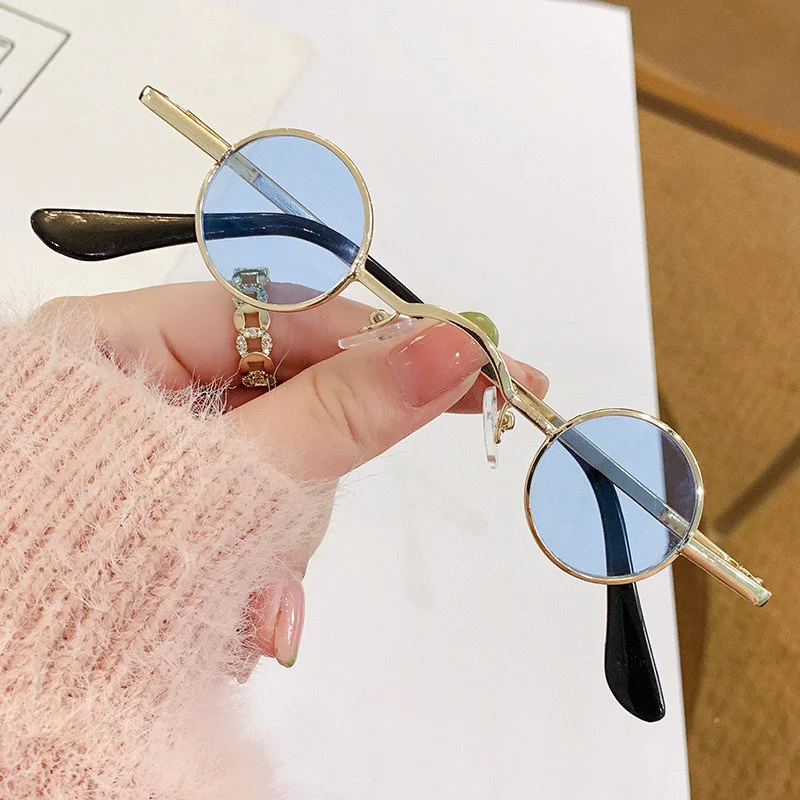 Vintage Sonnenbrille für Damen und Herren im Retro-Punk-Stil mit Kleinem Rundem Metallrahmen und Bunten Gläsern - Modische Eyewear – Detail 4
