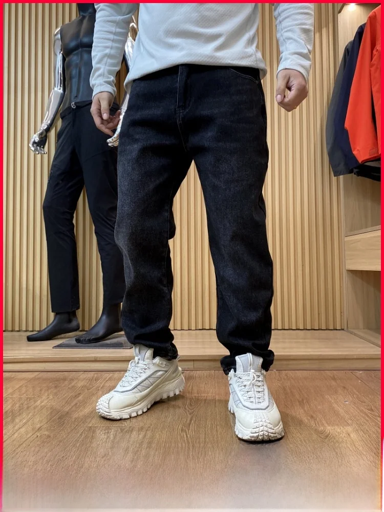 

Men's Winter Thickened Fleece Lined Straight Leg Casual Jeans Outdoor Warm Comfortable Versatile Fashionable mid Waist Jeans