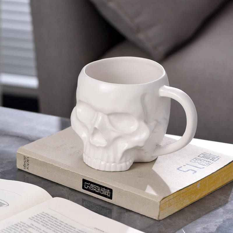 Halloween Skull Cup With Handle Lidless Ceramic Cup Funny Water Beer Milk Cup Mocha Cup Creatives Modeling Mug,600Ml