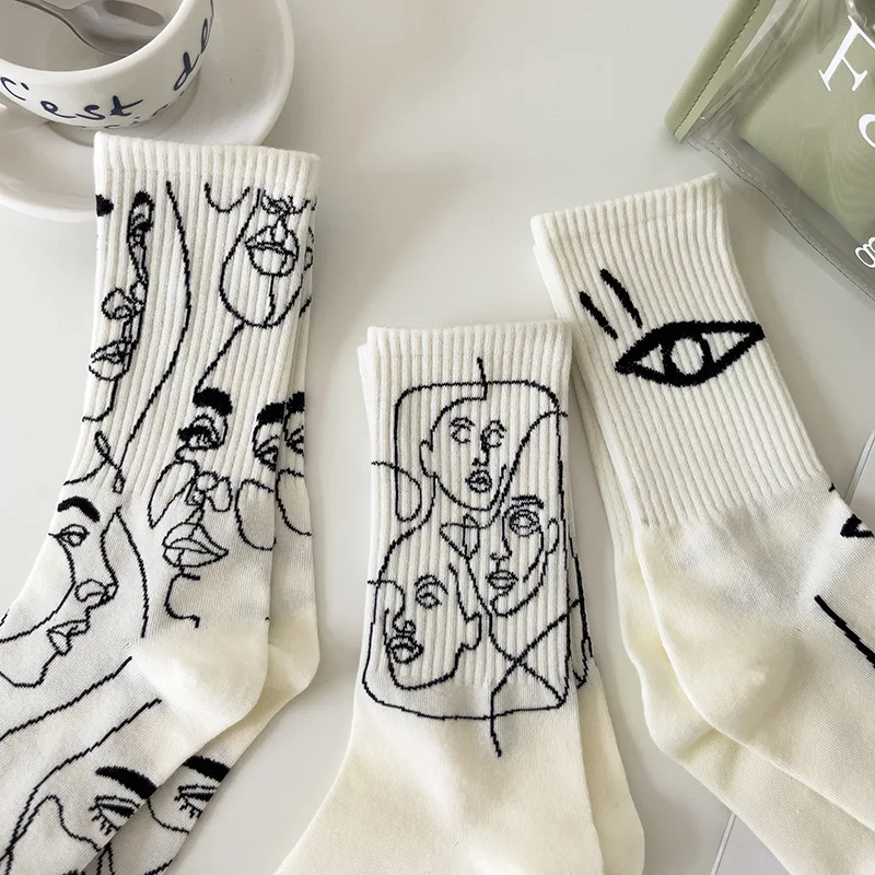 3 Pairs/Set Abstract Print Socks Stylish Creative Mid Tube Unisex Socks Suit In All Seasons For Daily Sport