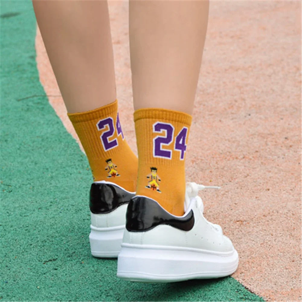 Alta calidad moda Unisex divertido transpirable baloncesto deporte estrellas con número de la suerte 09/21/23/24/35 Unisex Harajuku calcetines felices