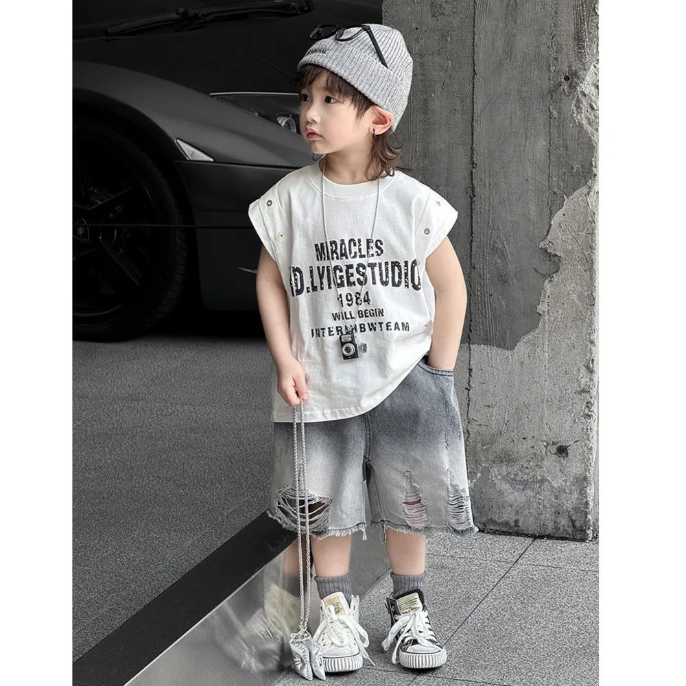 

Boys' Sets Sleeveless Shirts Denim Shorts Summer Two-piece Suits Korea 2024 New Children's Gradual Color Hole Jeans Suits