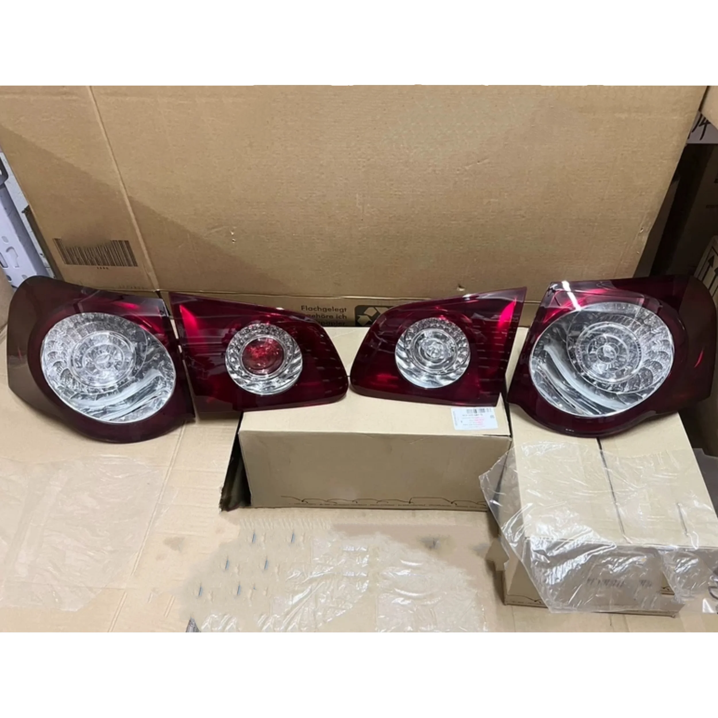 4pcs Tail light for Volkswagen vw R36 Passat B6 Travel Edition upgrade Brake light Turn signal Reverse light Car Accessories