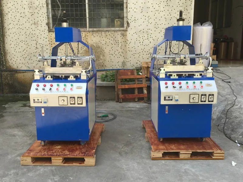 Falzmaschine für Blisterbehälter