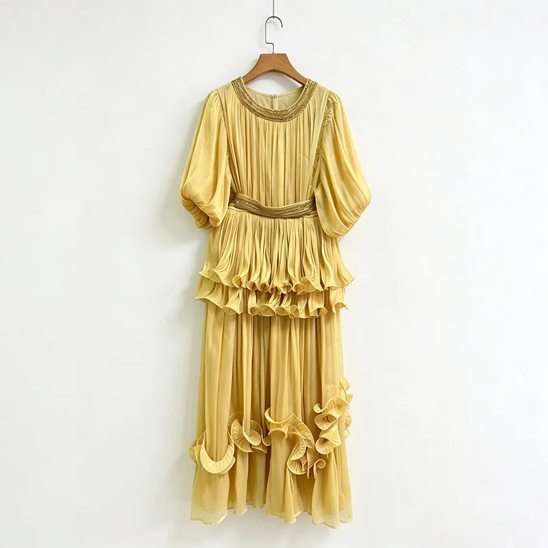 Elegante gele formele 2-delige outfit - Tailleriem met kralen, zoom met ruches, top met pofmouwen en broek