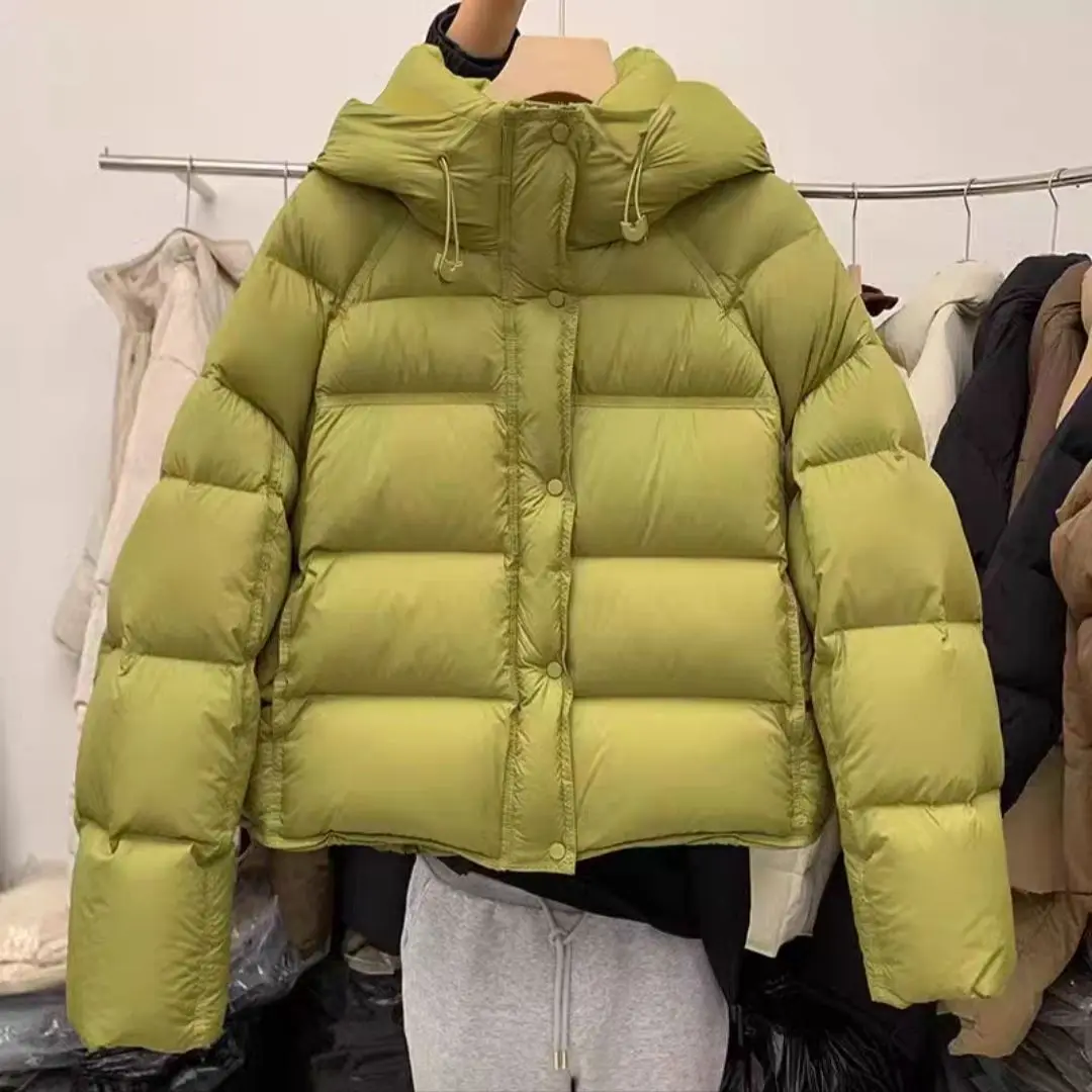 

Женские осенние пуховики с принтом букв, текстовым дизайном, узором из букв алфавита, декоративным оформлением, мотивом надписи, отображением сообщений, языковым дизайном