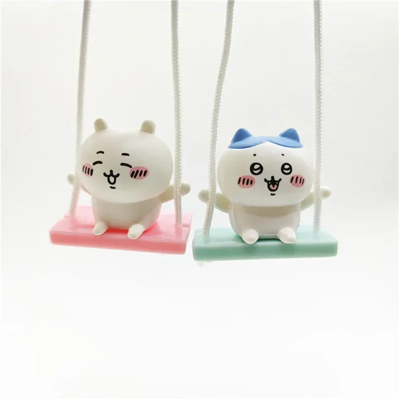 Anime chiikawa jogar na série balanço boneca figura de ação tema brinquedo bonito modelo desktop ornamentos decoração para casa presente aniversário