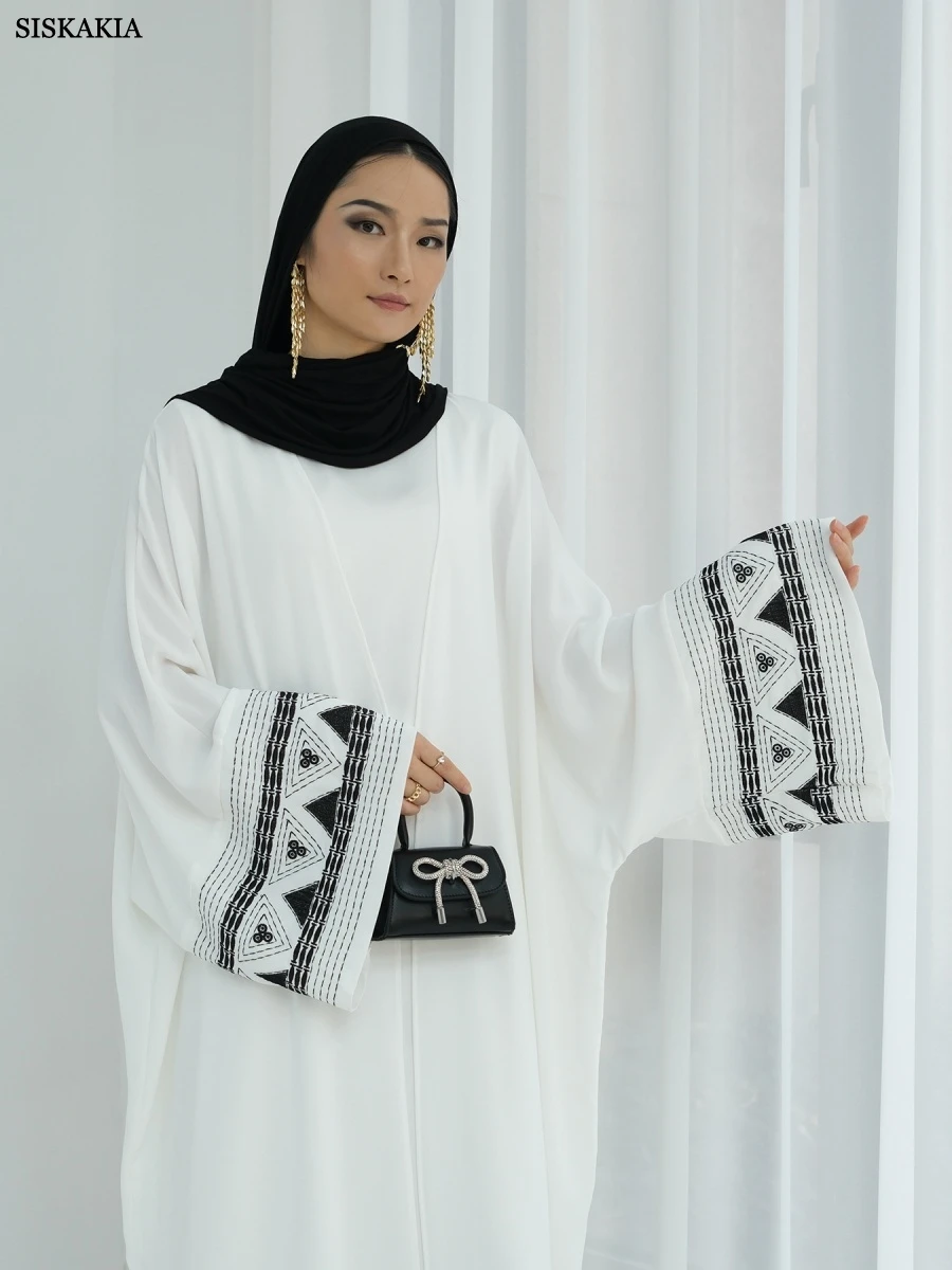 Siskakia Dubai Ricamato Aperto Caftano Veste Femme Musulmane Moda Abaya 2025