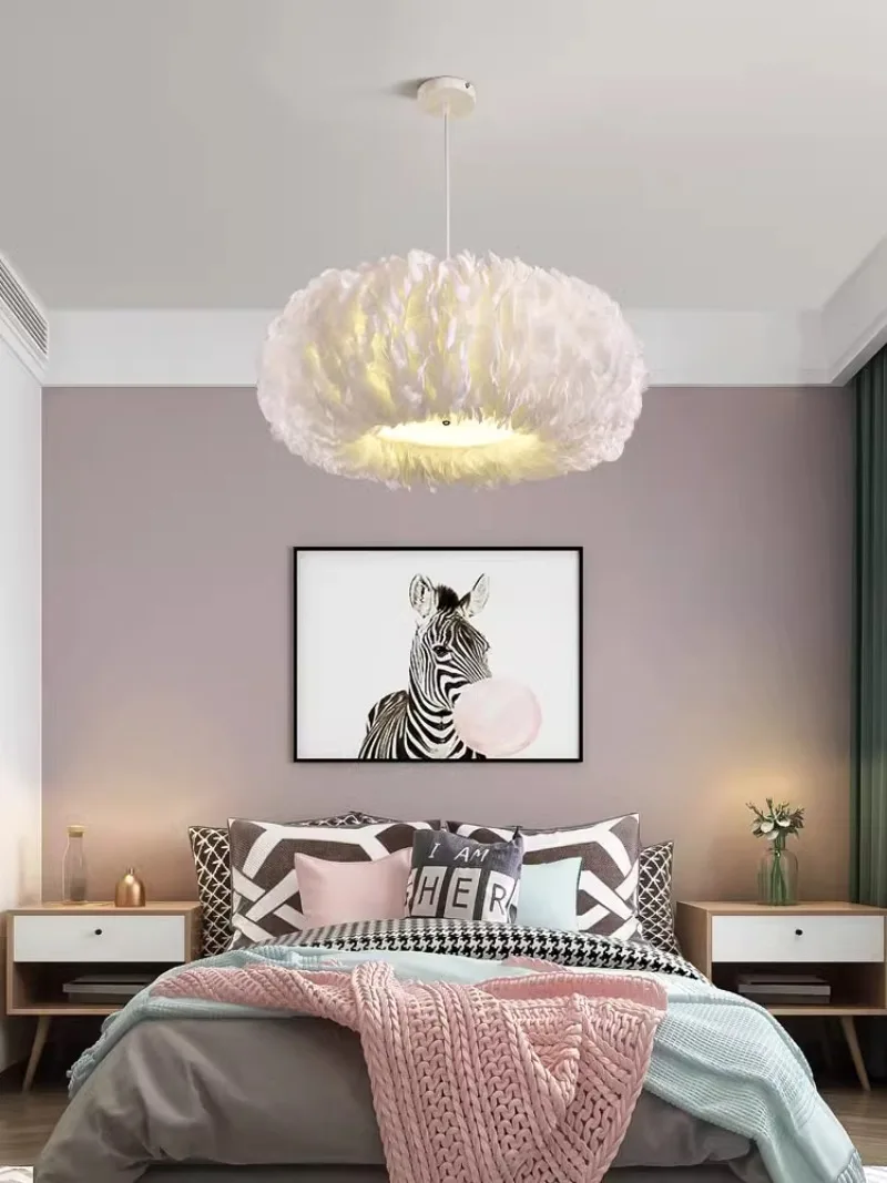 Eye protecting feather chandelier, warm bedroom, new master bedroom cream style lighting fixture