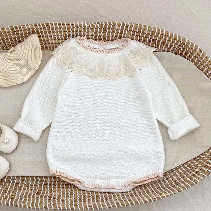 

2025 New Autumn 0-24M Newborn Baby Girls Knitted Bodysuits Long Sleeves Lace Splice Korean Style Climbing Suit Baby Clothing