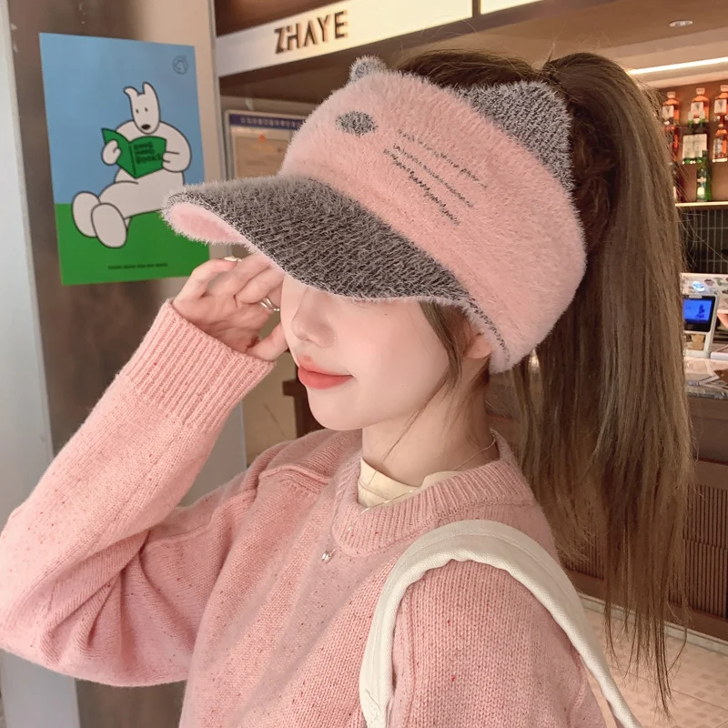 Women's solid color cute kitten ponytail empty top hat, winter warm wool duck tongue hat, suitable for daily travel