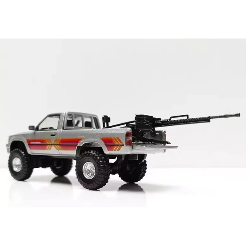 MASSDI 1/64 Scale 1994 HILUX RN80 Battlefield Truck Alloy Simulation Model Ornament Off-Road Vehicle Collectible