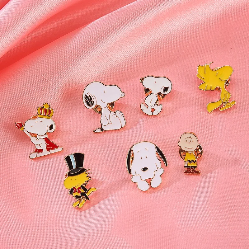 Snoopy Charlie Brown Brooch Anime Figures Cute Broochs Toys Anime Merchandise Decoration Children Birthday Gifts Christmas Gifts