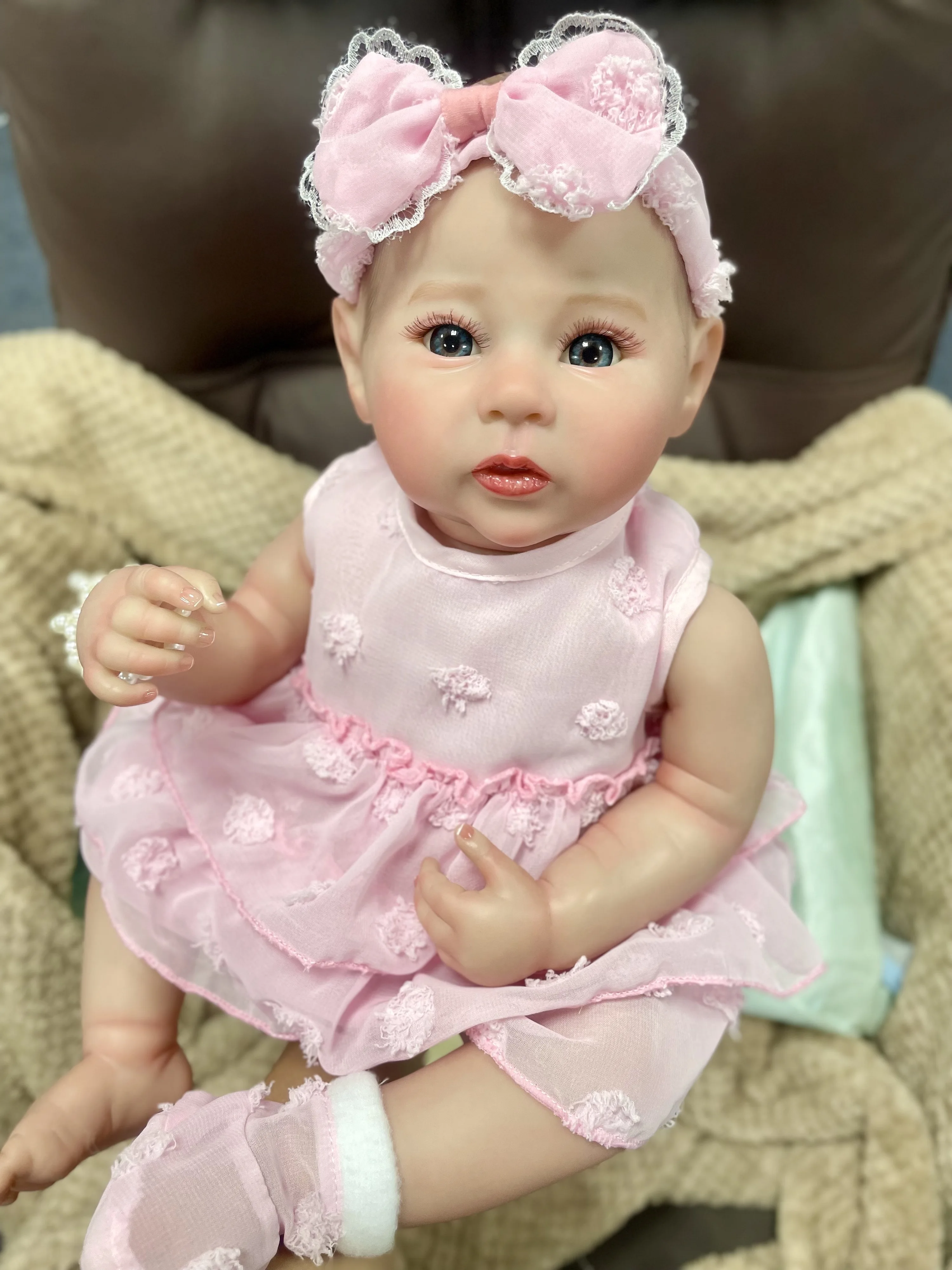 Muñecas Reborn de vinilo de cuerpo completo para niña Reborn de cuervo de 18 pulgadas, piel pintada en 3D lavable, muñeca recién nacida, regalo de Navidad
