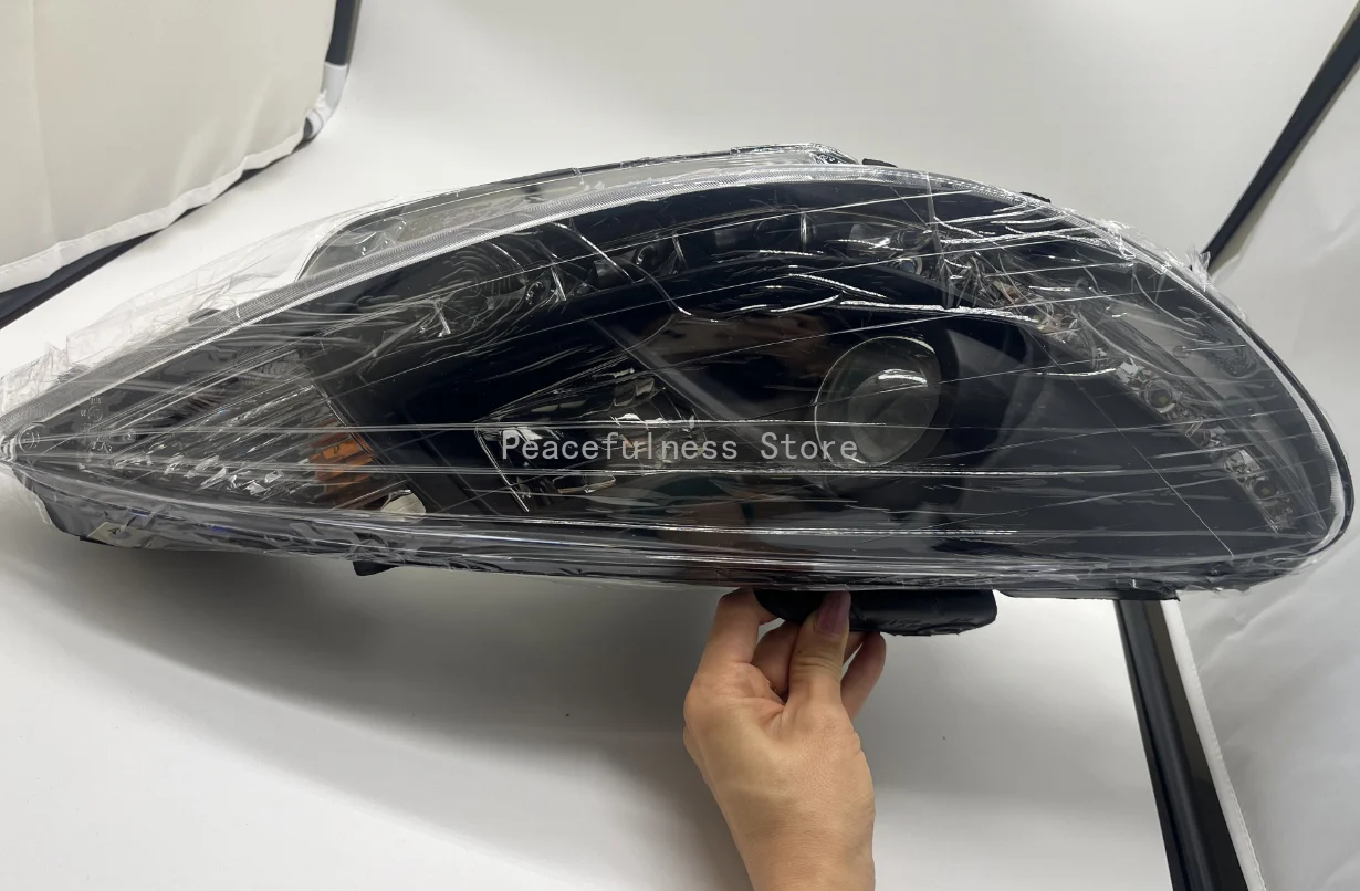 

1PC For Peugeot 206 T11 06-13 crystal (lens) black /White headlamp Black is in stock