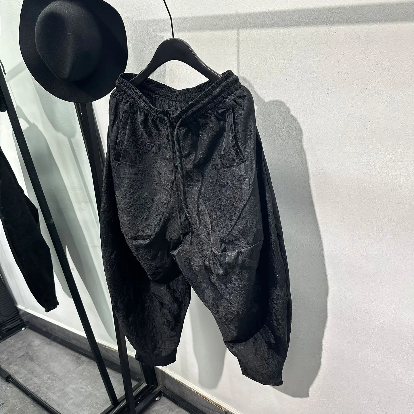 Avant-Garde Niche Dark Style Irregular Pleated Men's Pants Black Pattern Loose Baggy Fashion Designer Model