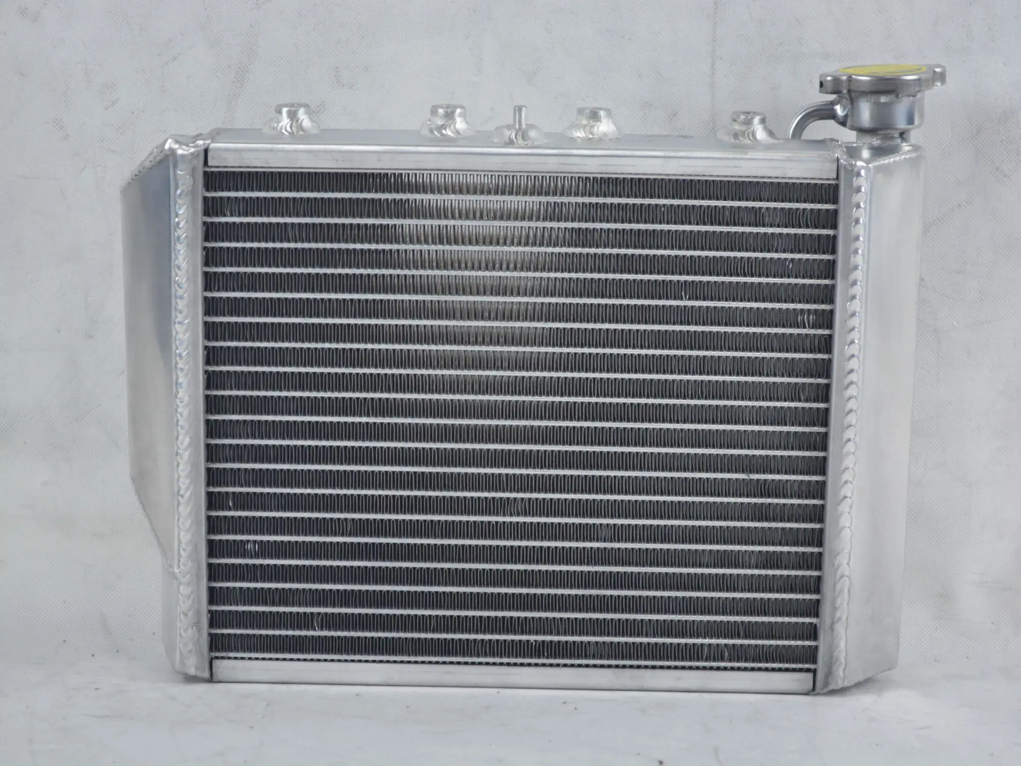 For 1982-1986 Honda Magna 700 VF700C Aluminum Radiator Cooler Cooling Coolant 1982 1983 1984 1985 1986