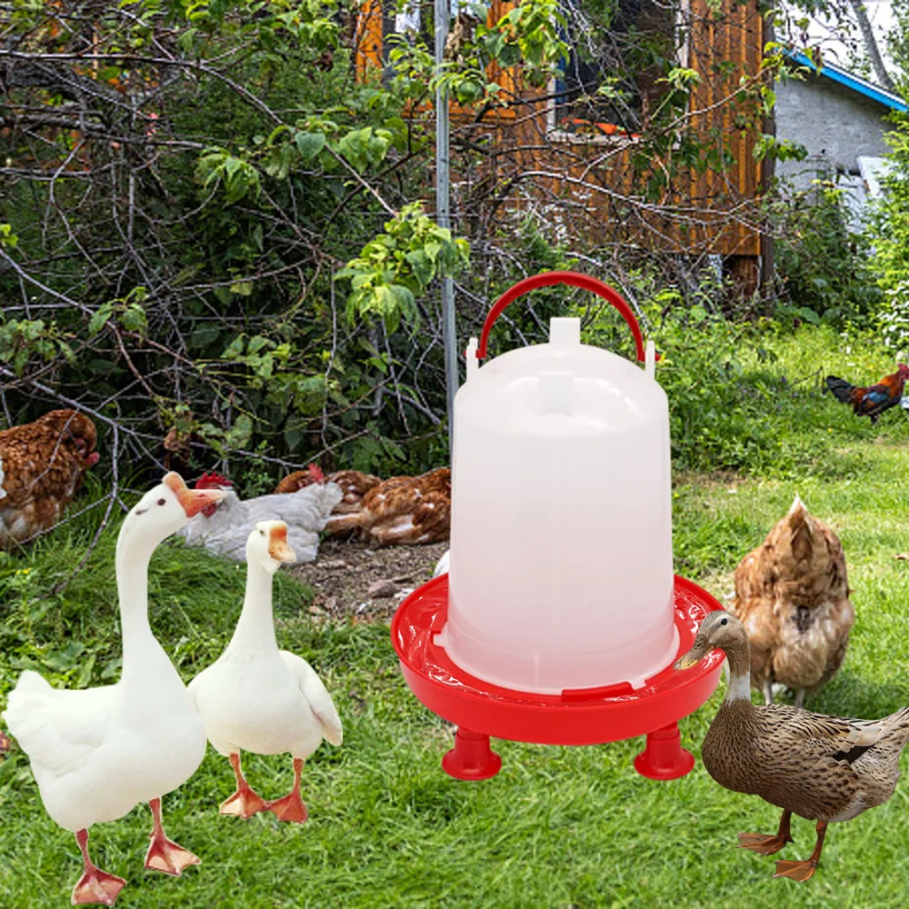 1 Stück 1,5kg/3L Automatischer Hühnerfuttereimer Tränkebehälter mit Beinen Kunststoff-Wassereimer für Entenfarm Hühnerstall Wasserversorgung – Detail 8