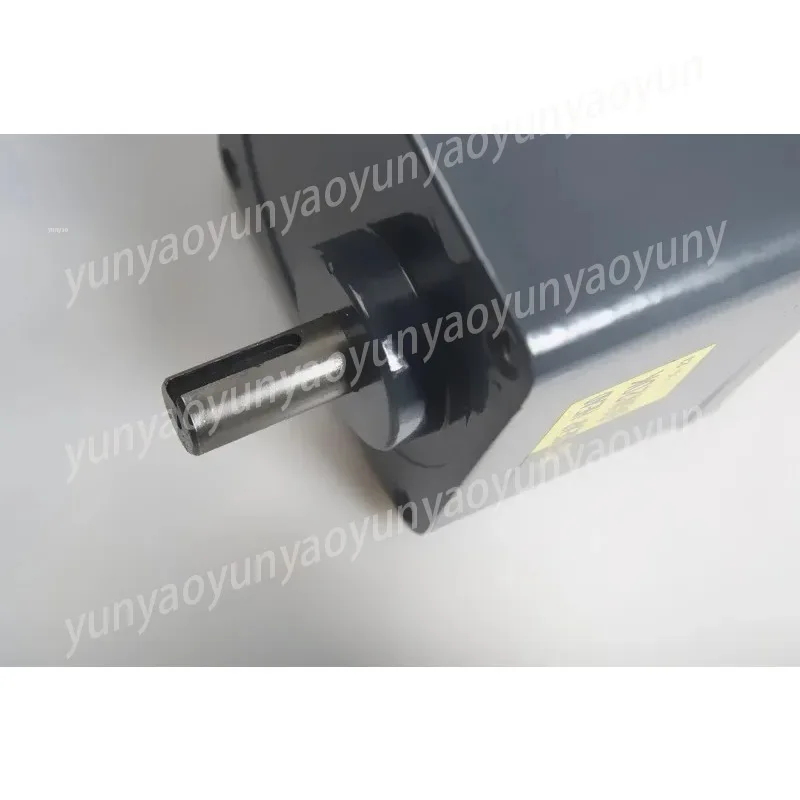 60-ваттный 220-вольтовый асинхронный мотор-редуктор модель 5IK60RGN-CF + регулятор оборотов
