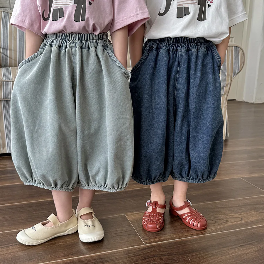 

Детские джинсовые брюки, осень 2023, новые чистые джинсы для мальчиков, повседневные свободные укороченные брюки для маленьких девочек