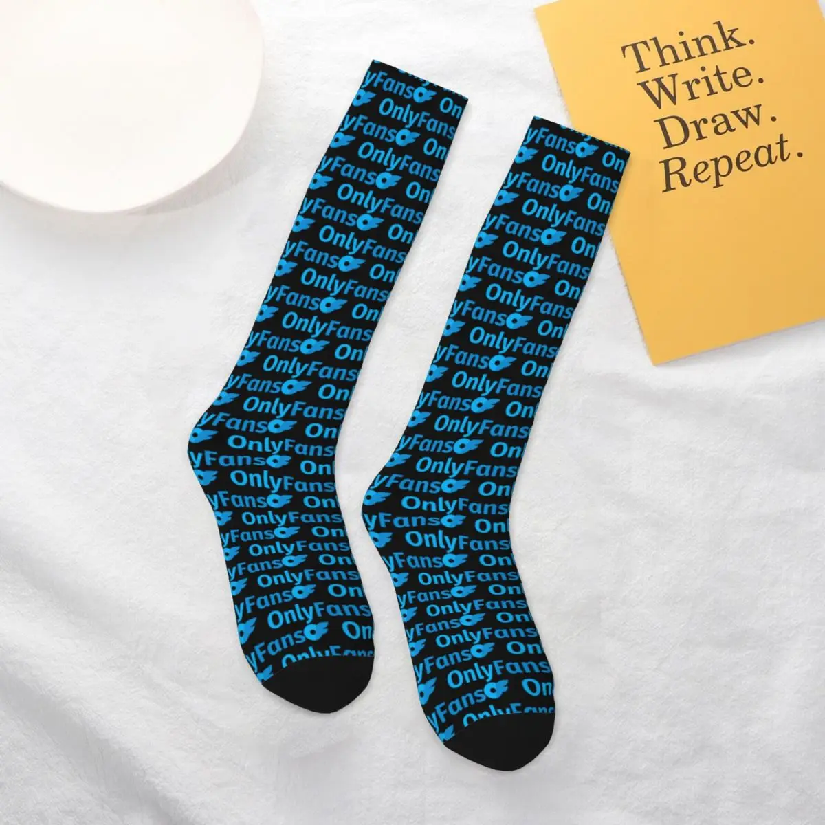 

All Seasons Onlyfans Logo Socks Harajuku Sport Middle Tube Socks Soft Hip Hop Stockings for Men Women